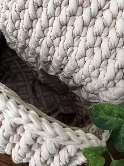 The Lunaria Clutch image 6